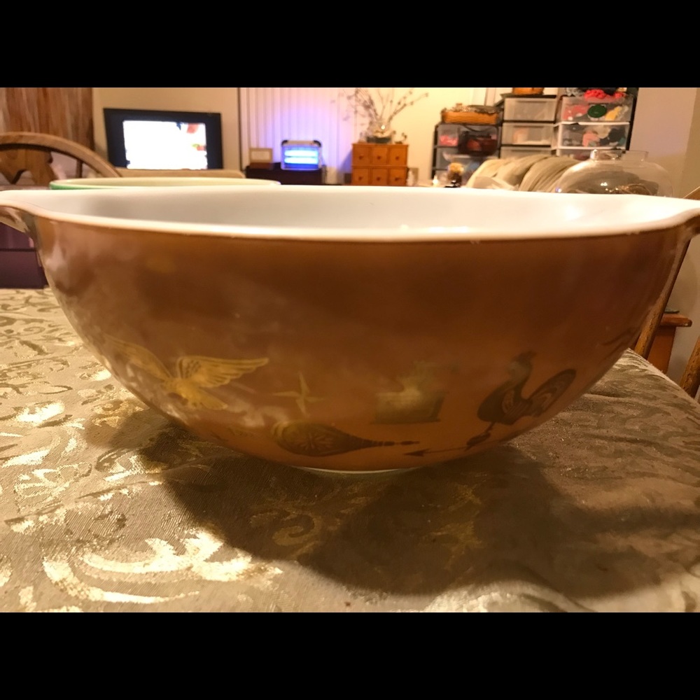Vintage Pyrex Early American Cinderella Mixing Bowl